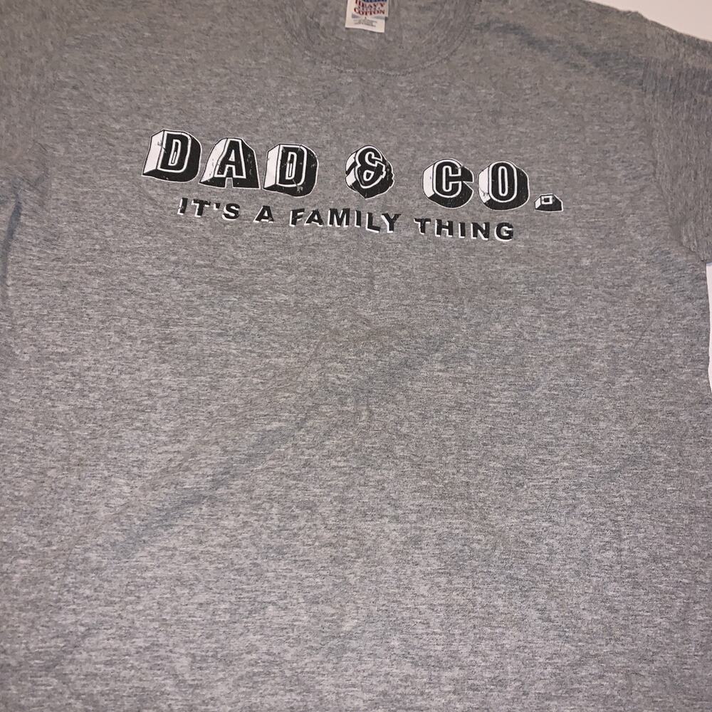 Dad t-shirt Dad&Co. its a family thing large gray